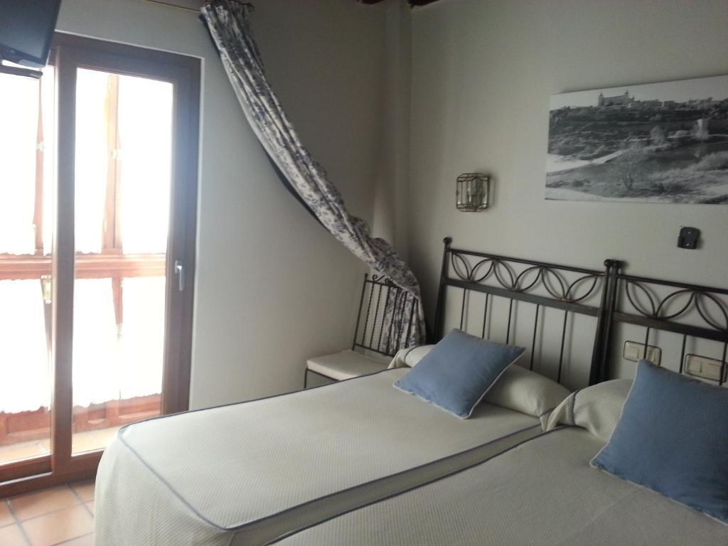 Hostal La Posada De Zocodover Толедо Экстерьер фото