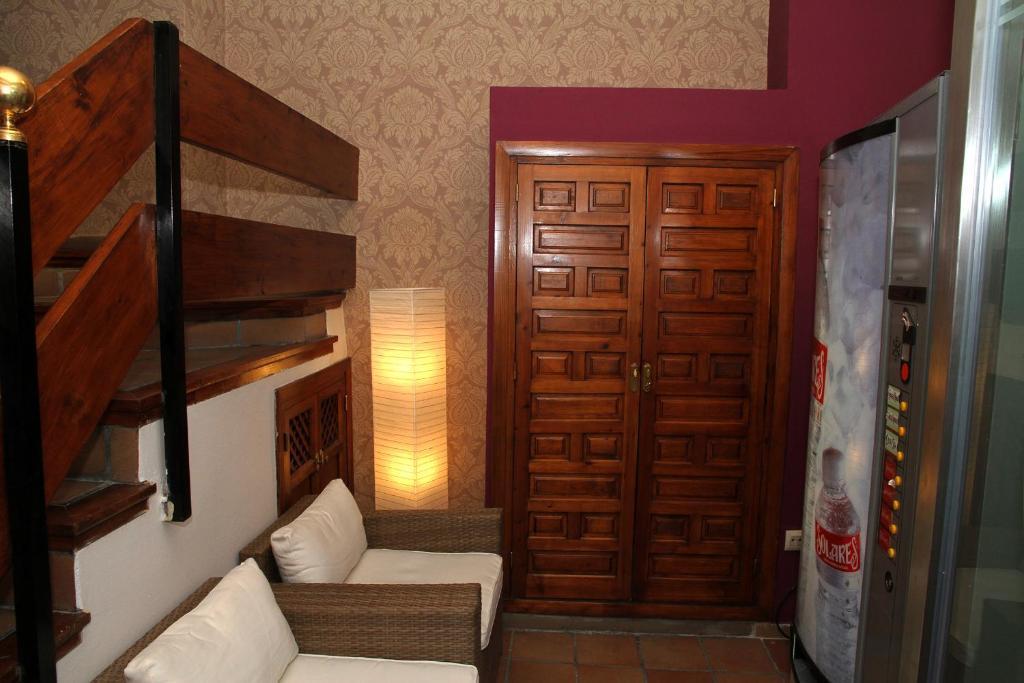 Hostal La Posada De Zocodover Толедо Экстерьер фото