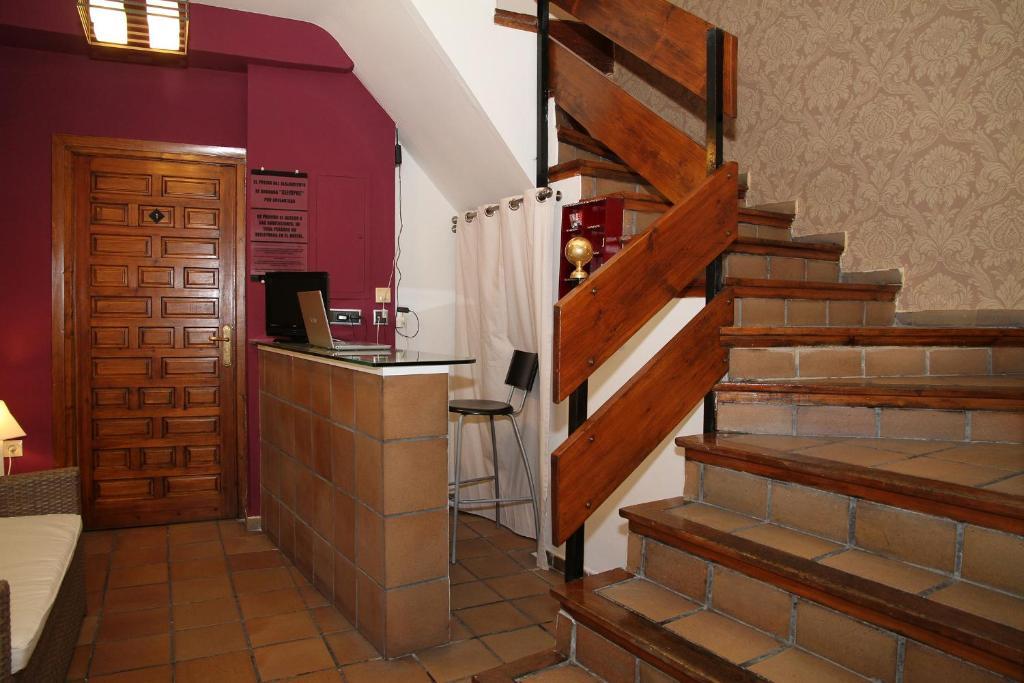 Hostal La Posada De Zocodover Толедо Экстерьер фото