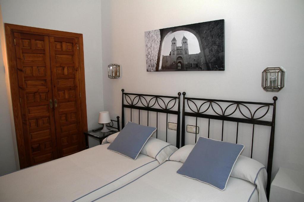 Hostal La Posada De Zocodover Толедо Экстерьер фото