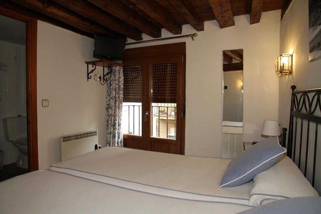Hostal La Posada De Zocodover Толедо Экстерьер фото