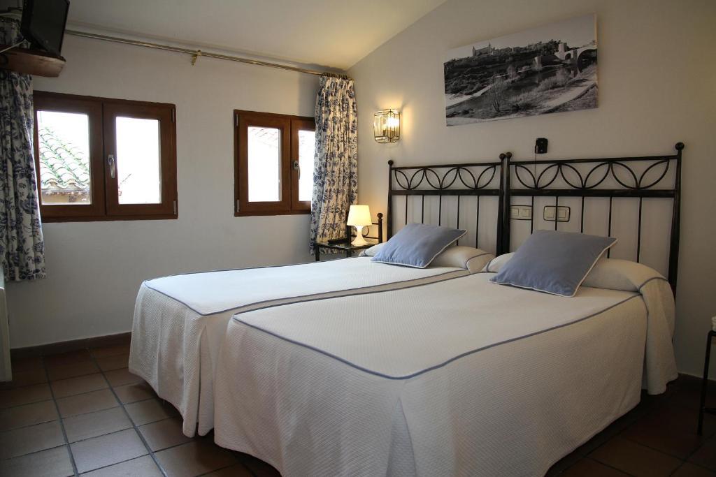 Hostal La Posada De Zocodover Толедо Экстерьер фото