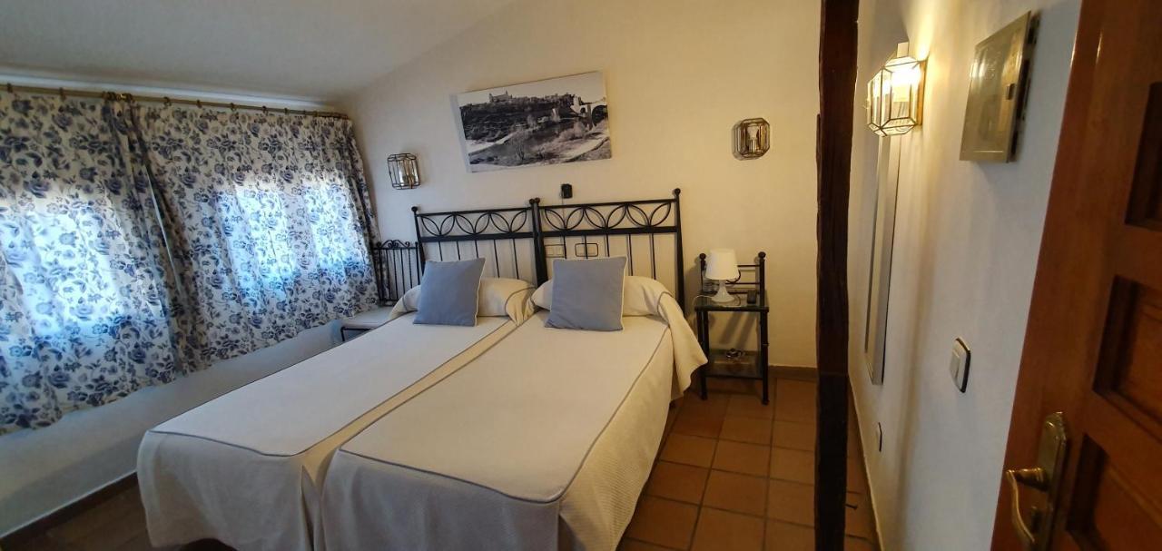 Hostal La Posada De Zocodover Толедо Экстерьер фото